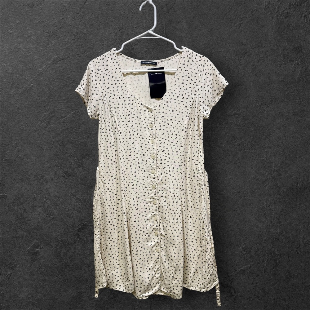 Brandy Melville | Dresses | Brandy Melville Lara Dress Cream Navy Blue Ditsy Floral Button Mini Mch63z129s